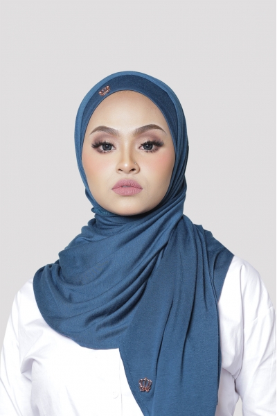 SELENA TRAVELLING SHAWL - UCLA BLUE
